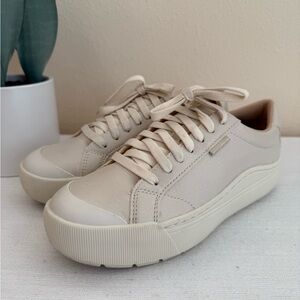 Dr.Scholl’s Time Off Cream Casual Platform Sneakers